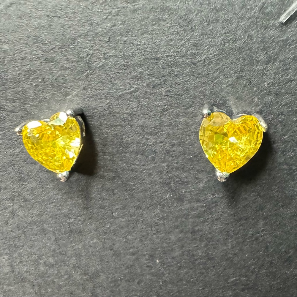 NWOT Heart-Shaped Yellow Sparkle Stud Earrings